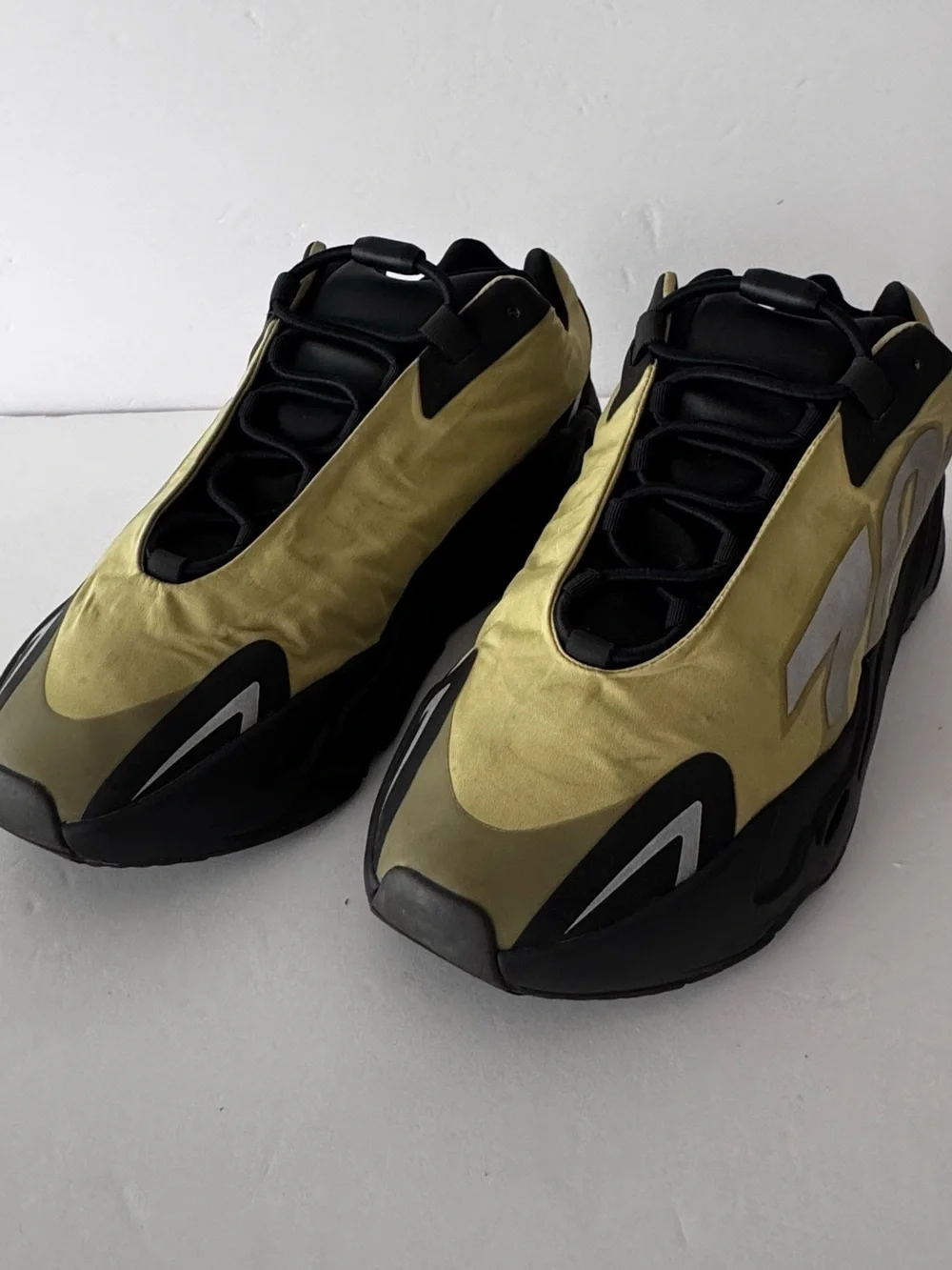 Adidas Yeezy Boost 700 MNVN Honey Flux GW9525 Men’s Size 12 Boost Sneakers Shoes